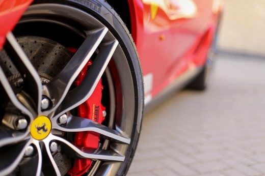 Giro in pista su una Ferrari 430 & soggiorno 2 notti