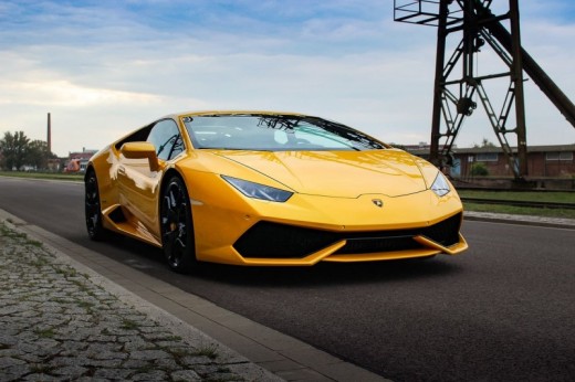 Un giro sulla Lamborghini Huracan & soggiorno 1 notte