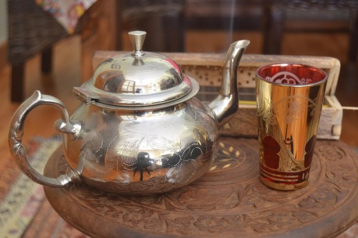 Massaggio o trattamenti mani + tisana