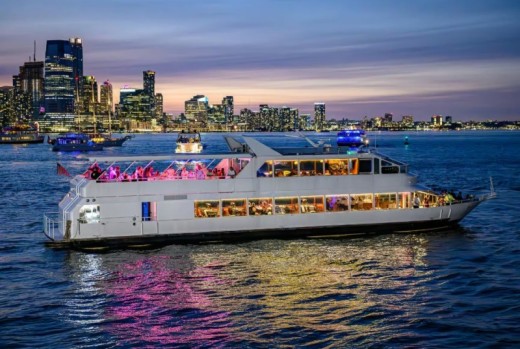 NYC: Gourmet Dinner Cruise with Live Music