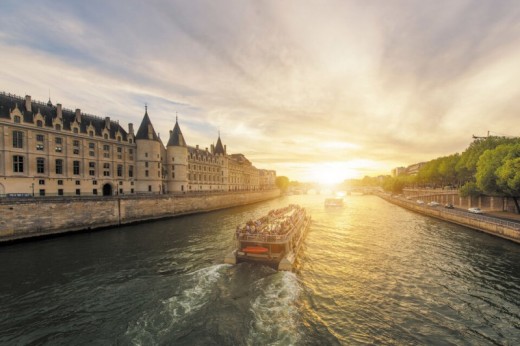 Croisière sur la Seine et Visite Cœur Historique -2 Billets enfants - (2-14ans)