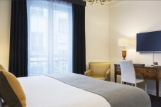 Séjour en amoureux à Paris avec croisière nocturne sur la Seine (75)