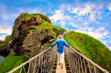 Giant's Causeway, Dark Hedges & Belfast Tour