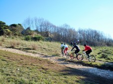 Escursione in bici con con maestro federale & soggiorno 1 notte