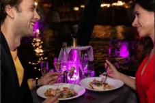 Croisière et Diner romantique sur la Seine - 2 Billets Enfant - (3-11ans)