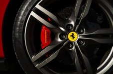Un giro sulla Ferrari 458 & soggiorno 1 notte