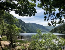 From Dublin: Wicklow, Powerscourt & Glendalough Day Tour