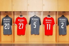 Pack SLB - Stade et Musée + Écharpes + Bon Gourmet - 2 pers.