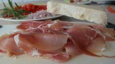 Buono regalo cinema e tour mezza giornata in bici a Parma con degustazione