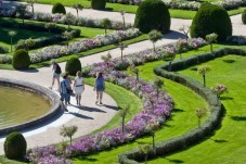 Visit Monet's Giverny and Versailles in One Day
